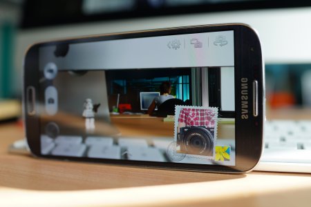 Samsung ведет разработку смартфона с 4K дисплеем