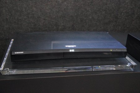 Samsung M9500 UBD 4K UHD Blu-Ray плеер